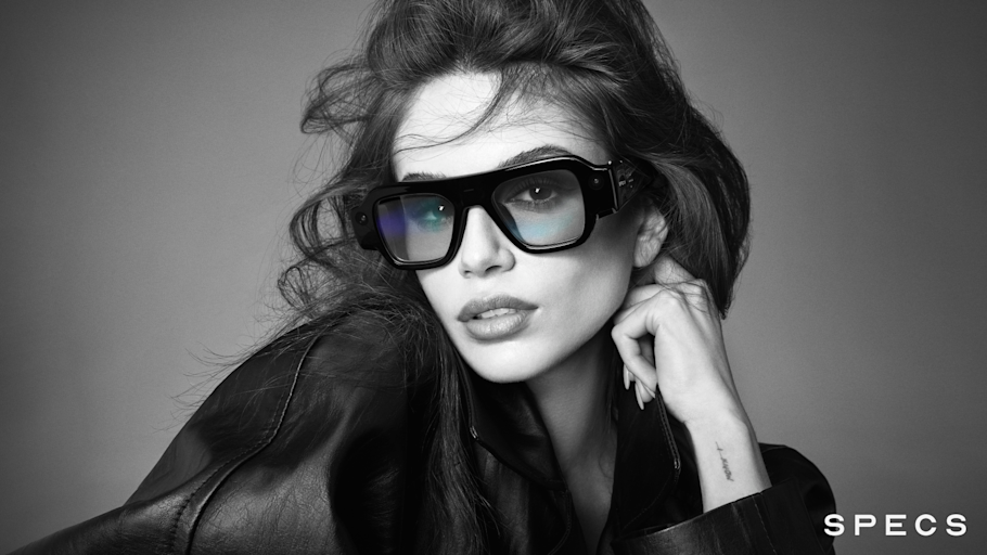 Snap CEO Evan Spiegel presenting the new SPECS augmented reality glasses on stage.
